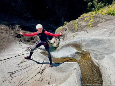 1CanyonFleurJaune-27.webp